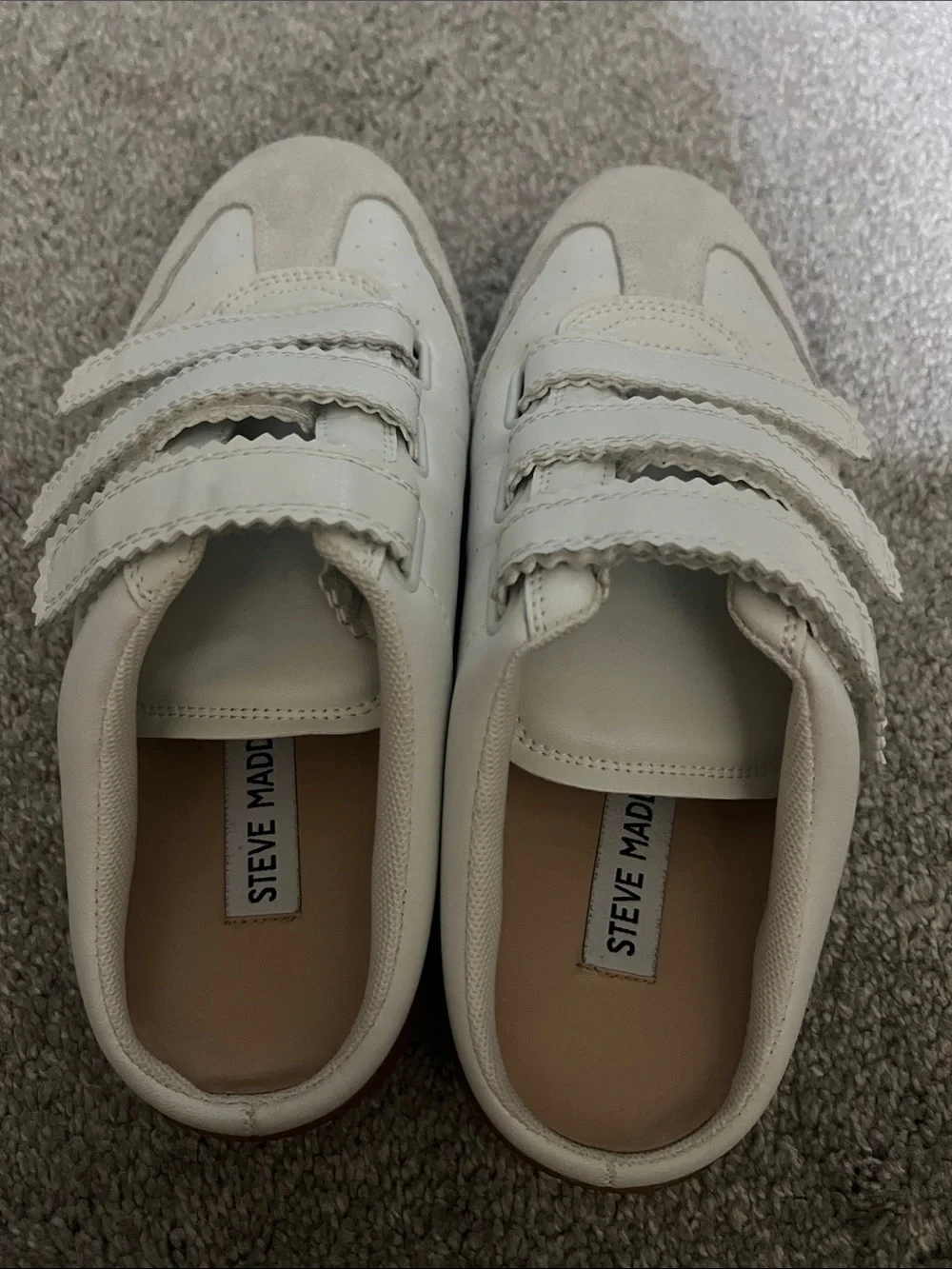 Steve Madden Momentum White Suede Velcro Gum Sole Sneakers 7